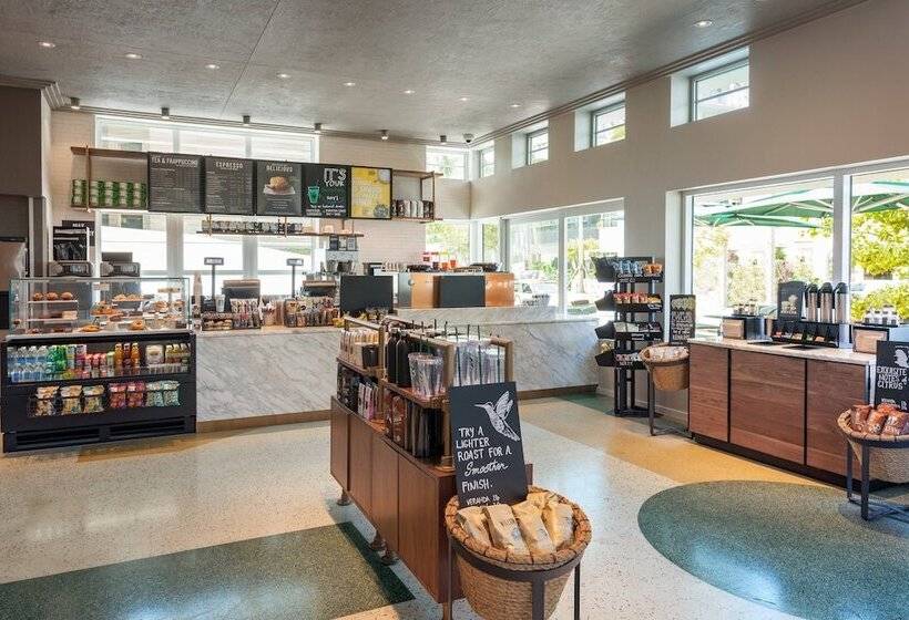 בית מלון כפרי Marriott Stanton South Beach