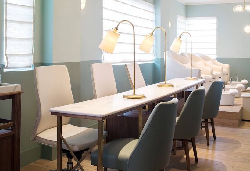 בית מלון כפרי Marriott Stanton South Beach