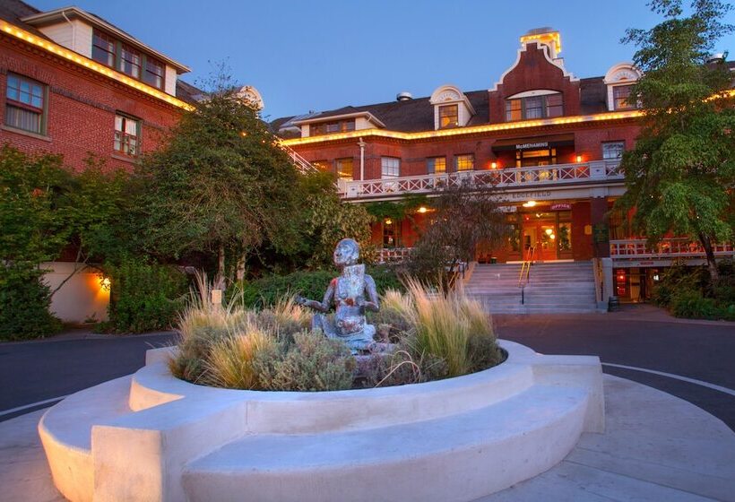 Отель Mcmenamins Edgefield