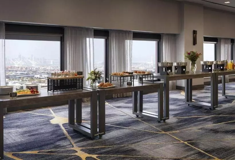 فندق Oakland Marriott City Center