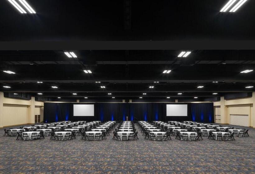 בית מלון כפרי Oakland Marriott City Center