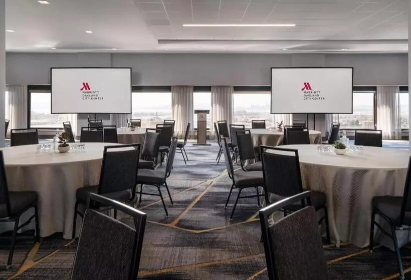 فندق Oakland Marriott City Center