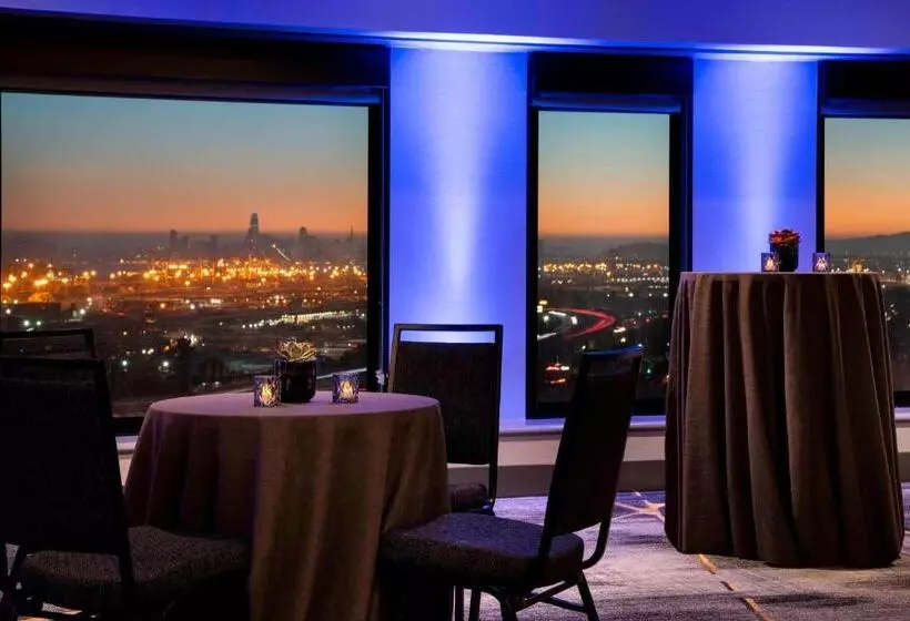 فندق Oakland Marriott City Center