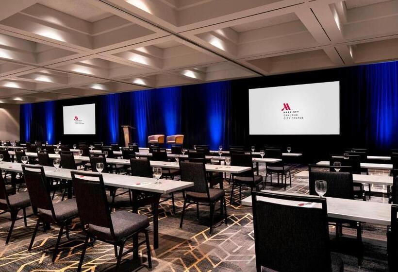 בית מלון כפרי Oakland Marriott City Center
