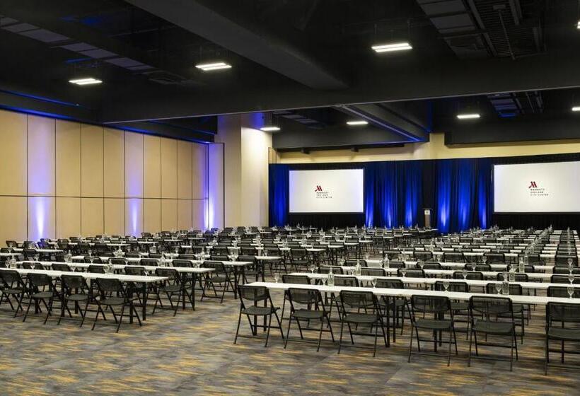 בית מלון כפרי Oakland Marriott City Center