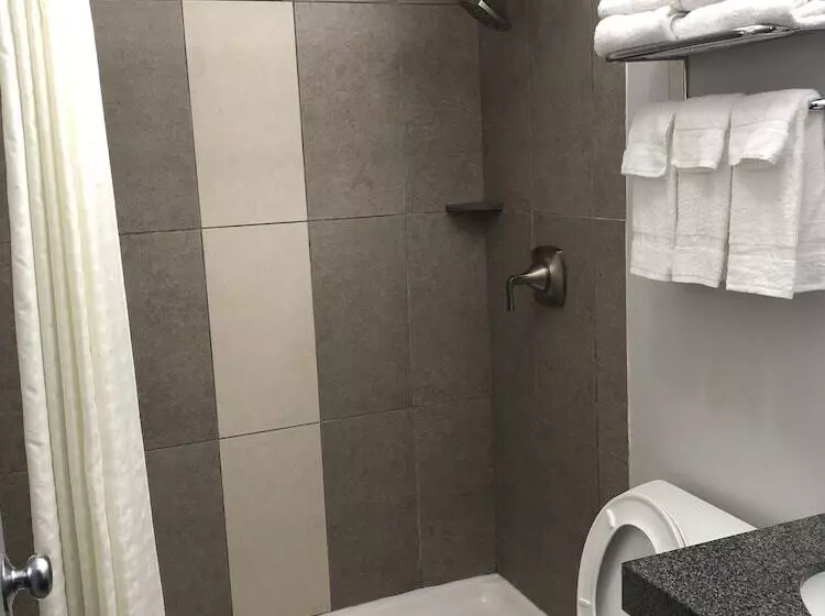 Szálloda Quality Inn & Suites Watertown Fort Drum