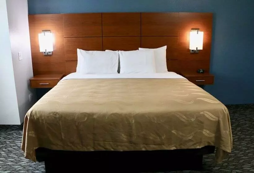 Szálloda Quality Inn & Suites Watertown Fort Drum