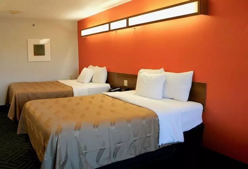 Szálloda Quality Inn & Suites Watertown Fort Drum