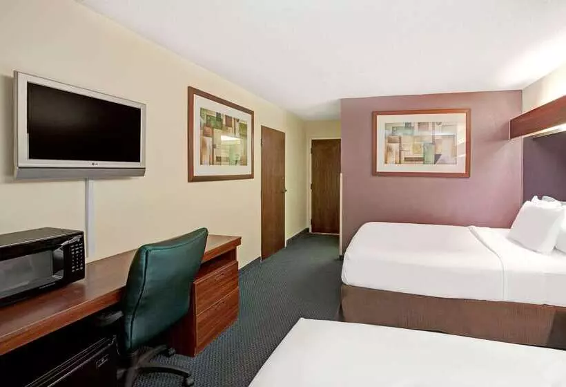 Microtel Inn By Wyndham Atlanta Airport