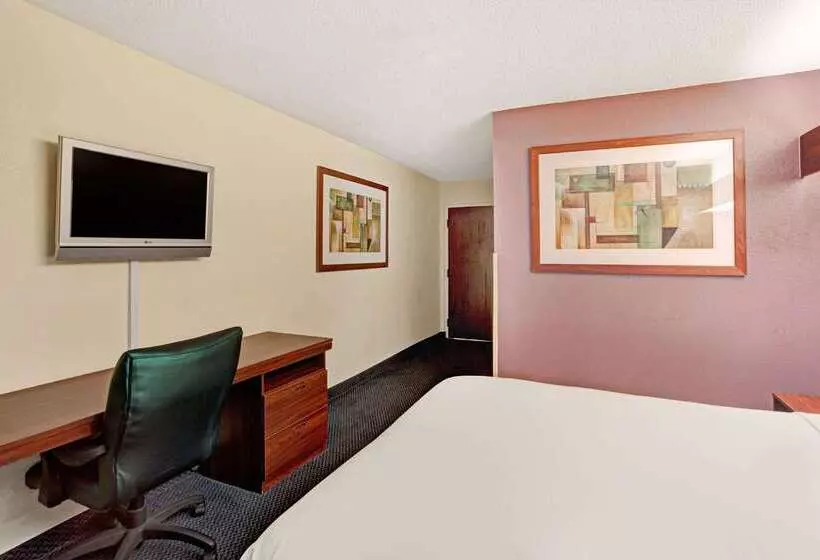 Microtel Inn By Wyndham Atlanta Airport