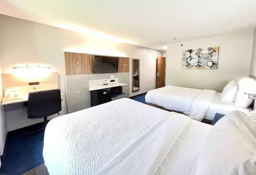 Microtel Inn By Wyndham Janesville