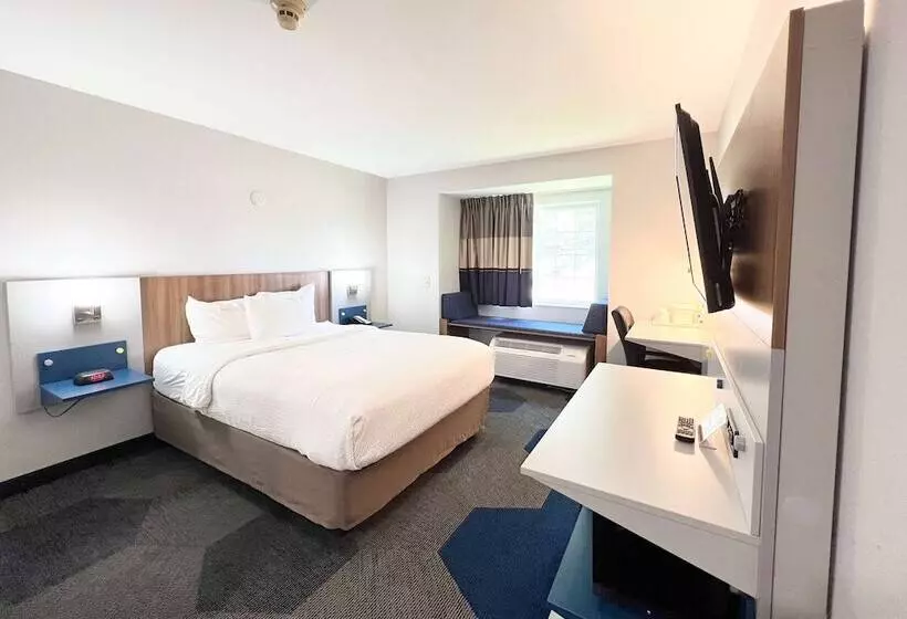 Microtel Inn By Wyndham Janesville