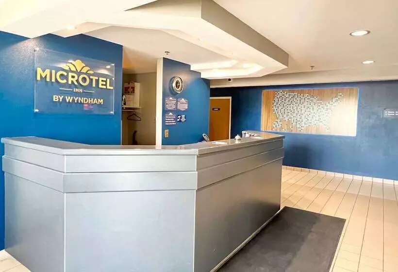 Microtel Inn By Wyndham Janesville