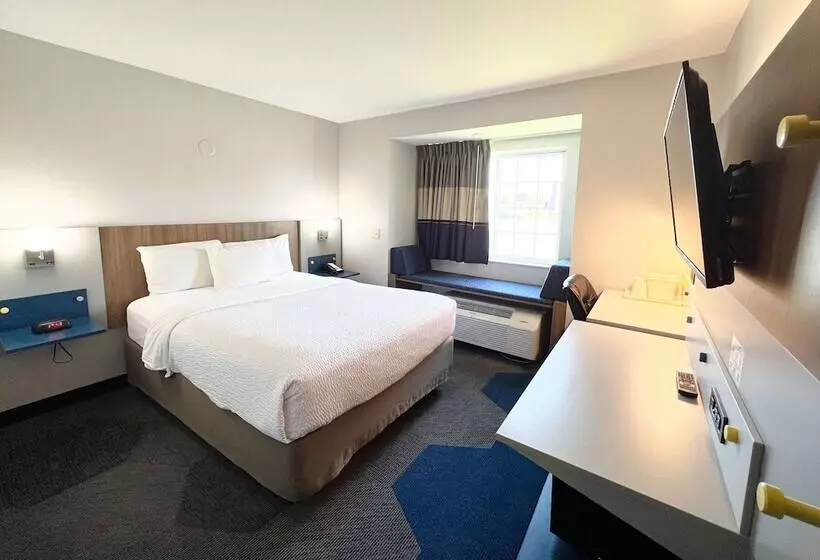 Microtel Inn By Wyndham Janesville