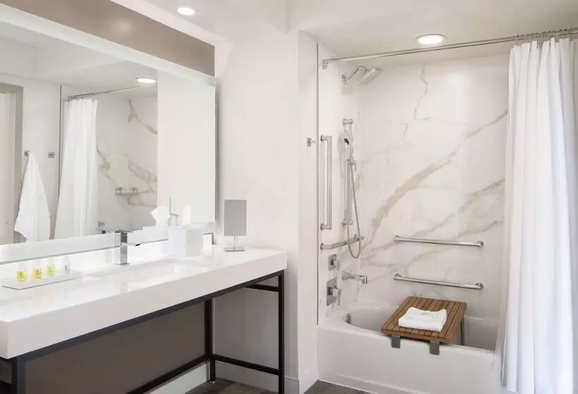 The Royal Sonesta Kaua I Resort Lihue