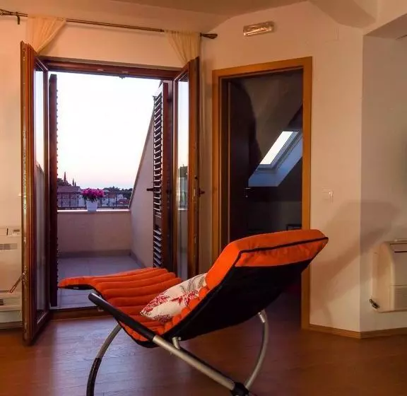 Apartments Anuška