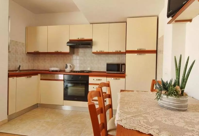 Apartments Anuška