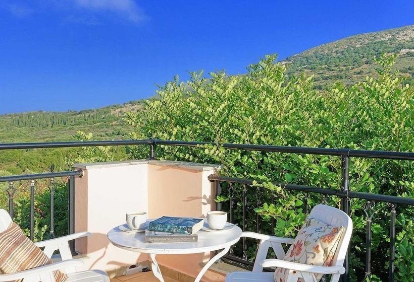 Villa Siriti: Esta Villa Incluye Una Piscina Privada, Wifi Y Cerca De Los Servicios