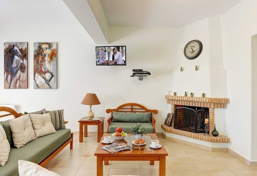 Villa Siriti: Esta Villa Incluye Una Piscina Privada, Wifi Y Cerca De Los Servicios