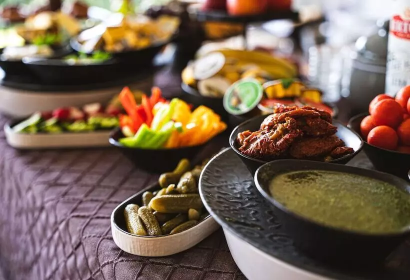 Hotelli Faaker See Inn By S4y