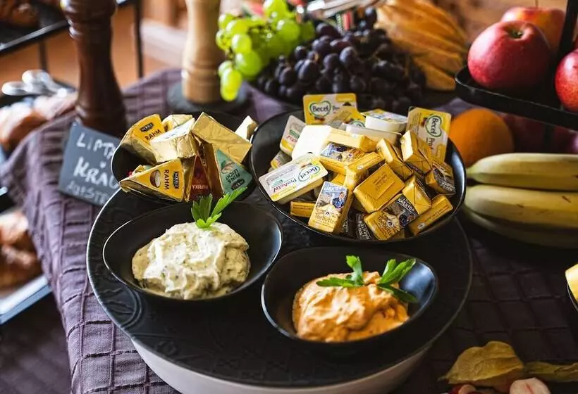 Hotelli Faaker See Inn By S4y