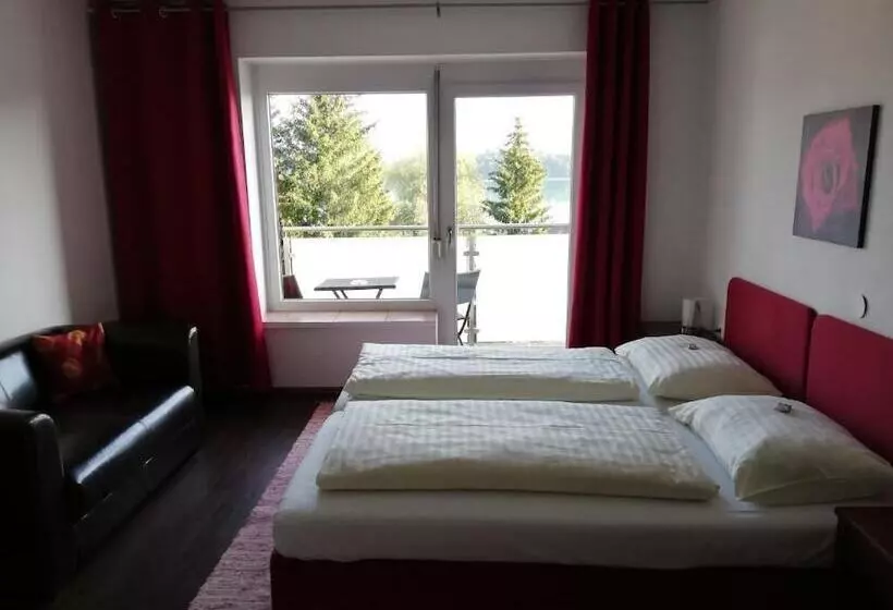 Hotelli Faaker See Inn By S4y