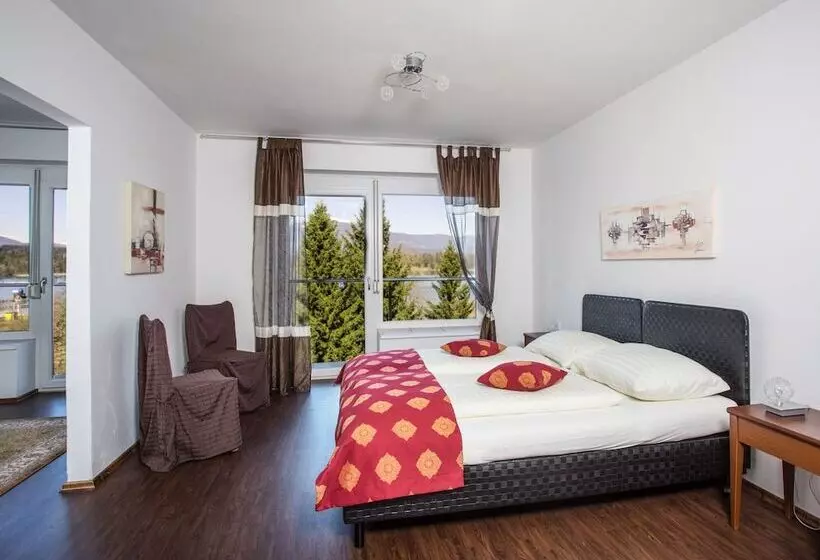 Hotelli Faaker See Inn By S4y