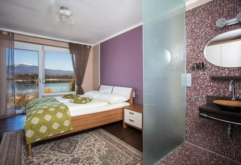 Hotelli Faaker See Inn By S4y