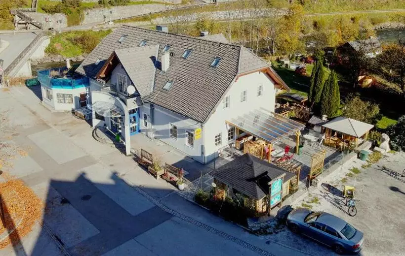 Hostelli Gasthof Zum Postwirt