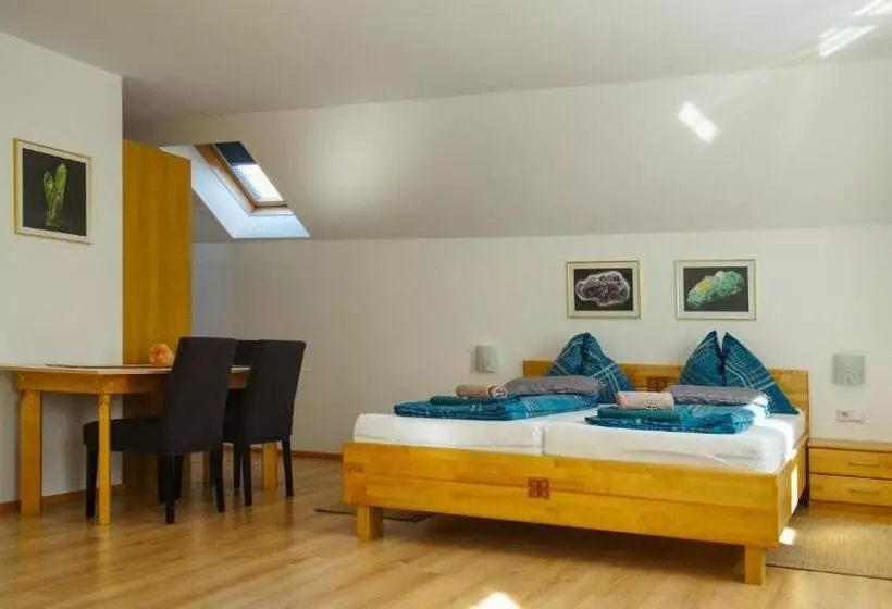 Hostelli Gasthof Zum Postwirt