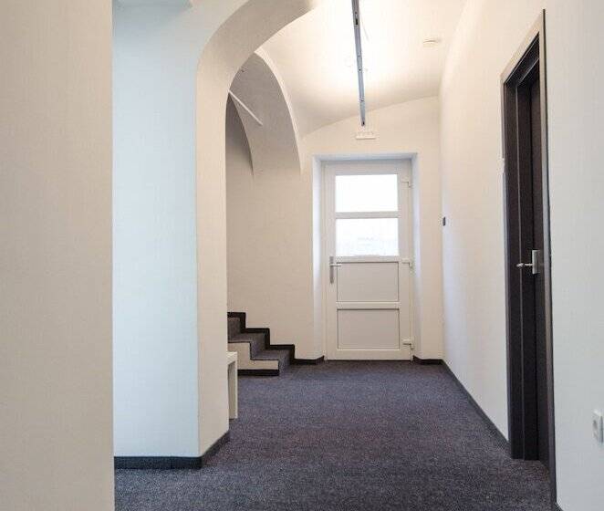 پانسیون Cha Cha Rooms