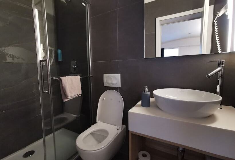 پانسیون Cha Cha Rooms