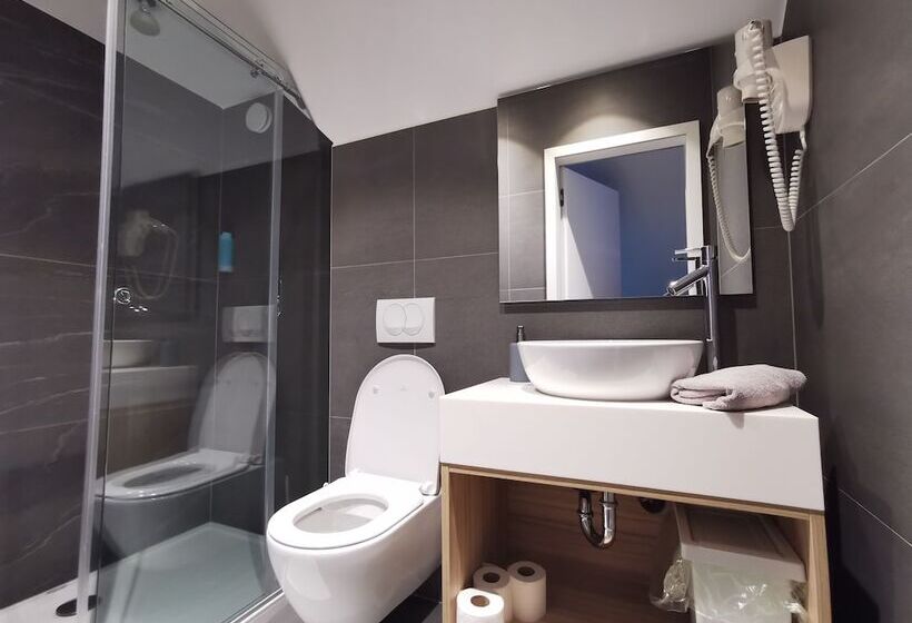 پانسیون Cha Cha Rooms