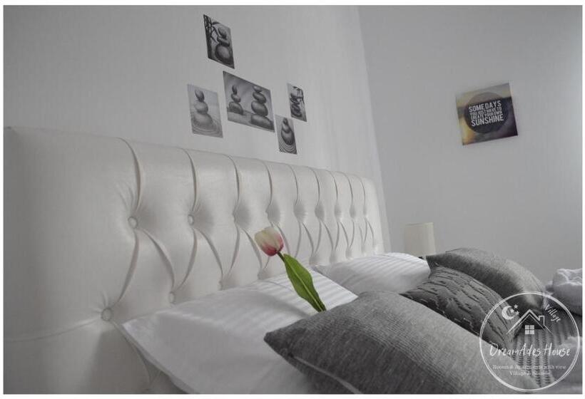 Pensiune Dreamades House