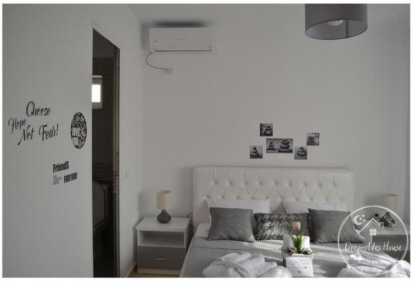 Pensiune Dreamades House