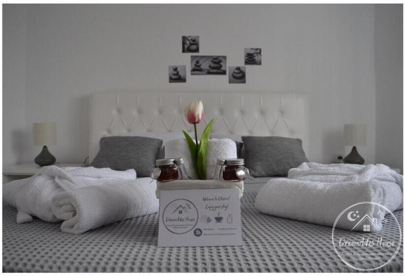 Pensiune Dreamades House