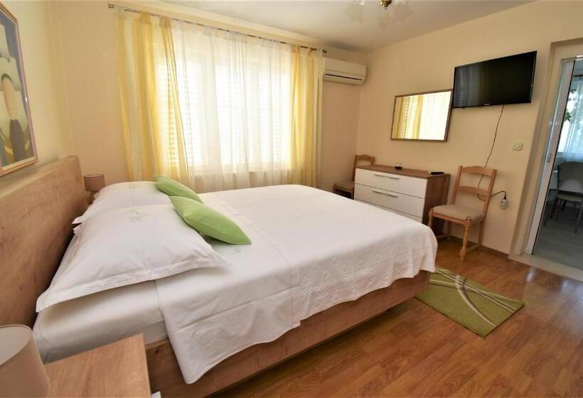 ペンション Guesthouse Kanjuo