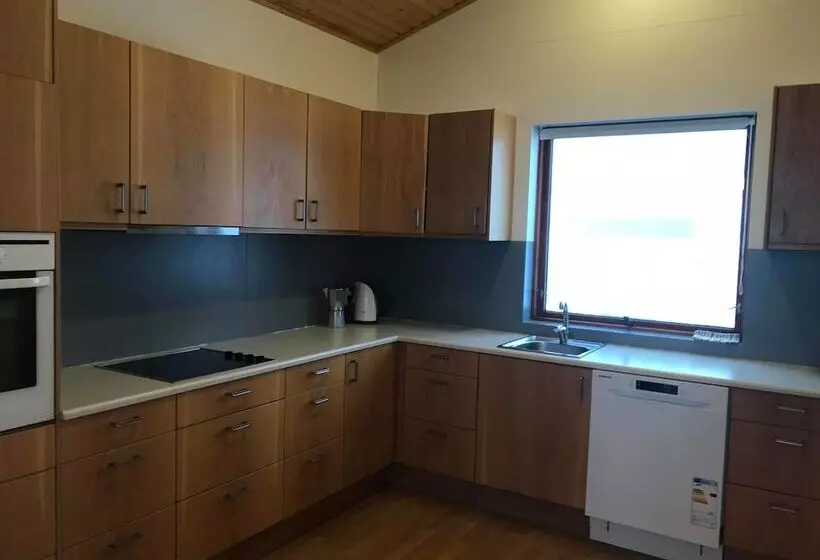 پانسیون Guesthouse Uggi