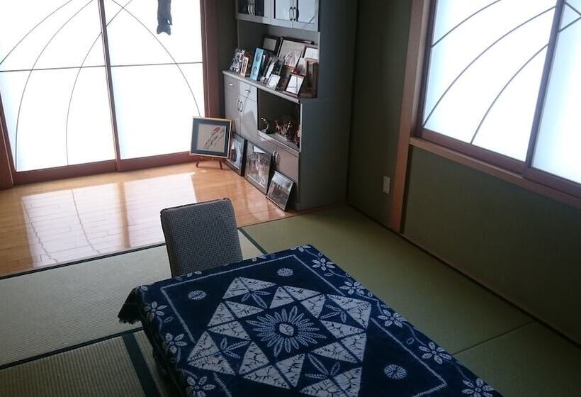 بنسيون Pittinn Farm Hinata