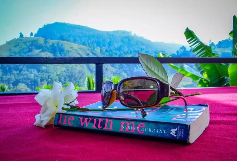 ベッドアンドブレックファースト Dimuthu Home Stay