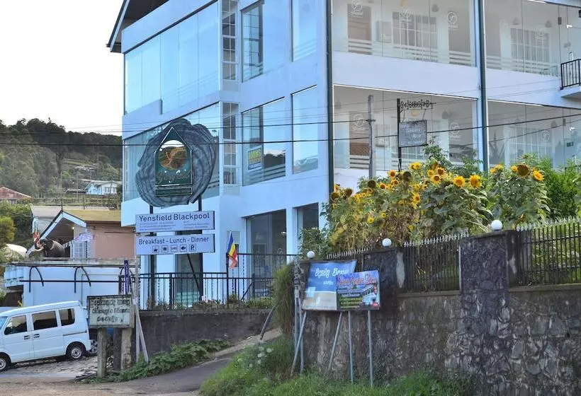 Hotelli Yensfield Blackpool