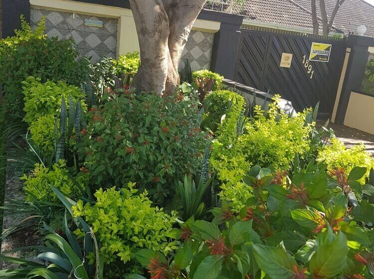 پانسیون Ashley's Guest House