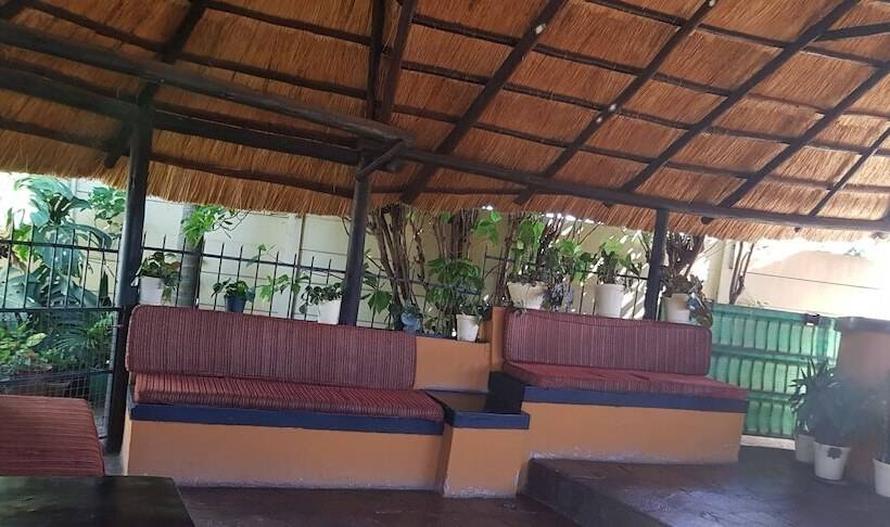 پانسیون Ashley's Guest House