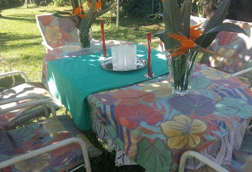 پانسیون Ashley's Guest House