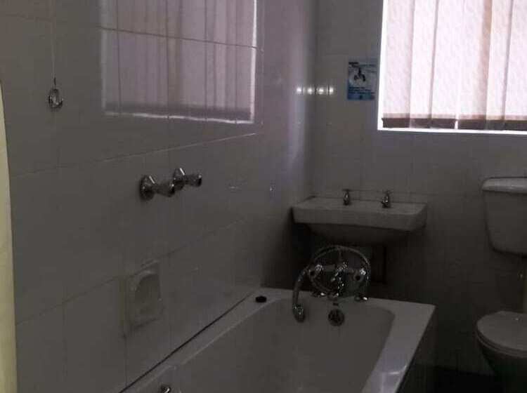 پانسیون Ingwe Place Guest House