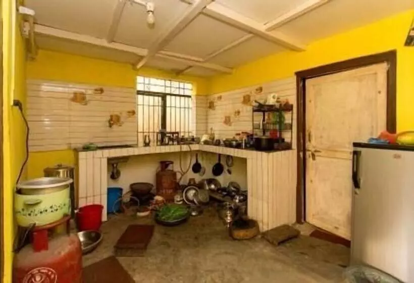 پانسیون Nagarkot Community Homestay