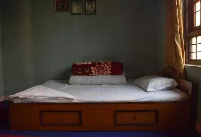 پانسیون Nagarkot Community Homestay