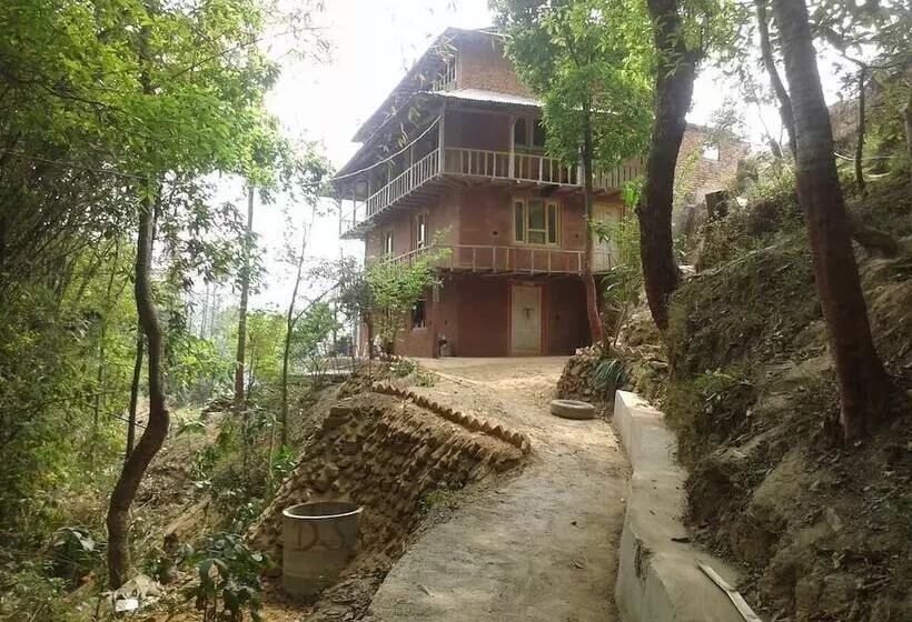 پانسیون Nagarkot Community Homestay