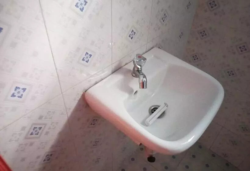 پانسیون Regency Guest Homes