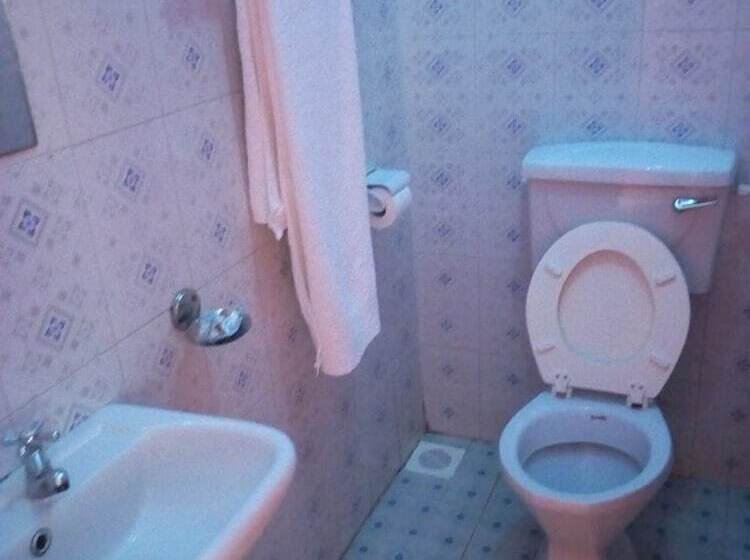 پانسیون Regency Guest Homes